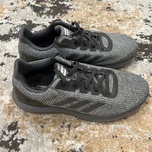 Mens 7.5 Adidas Ortholite Grey Sneakers - Good Used